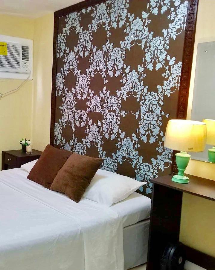 Super Cute Hampton Suites Imus 외부 사진